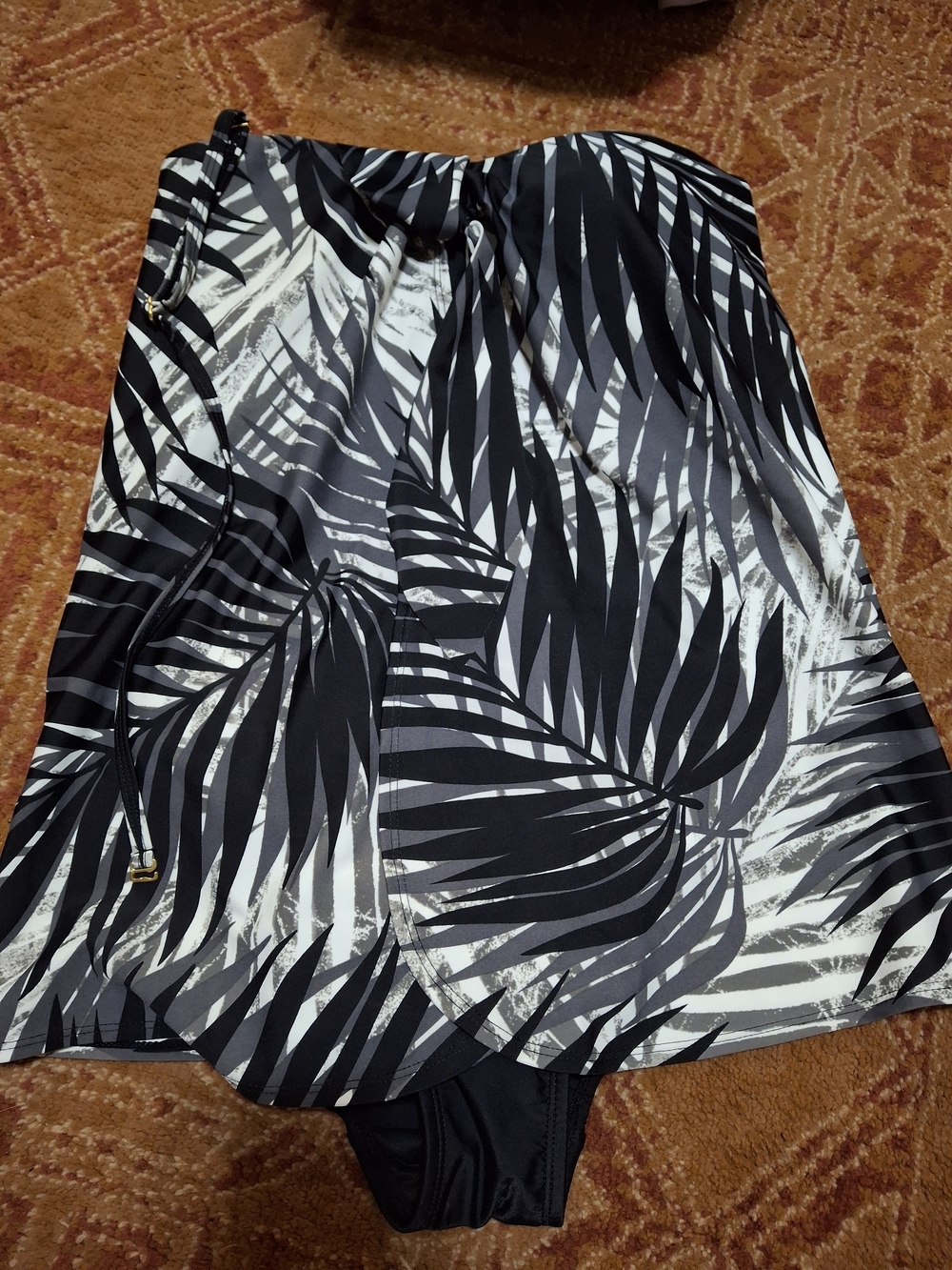 SW123 Black White Tropical Palm Leaf Swim